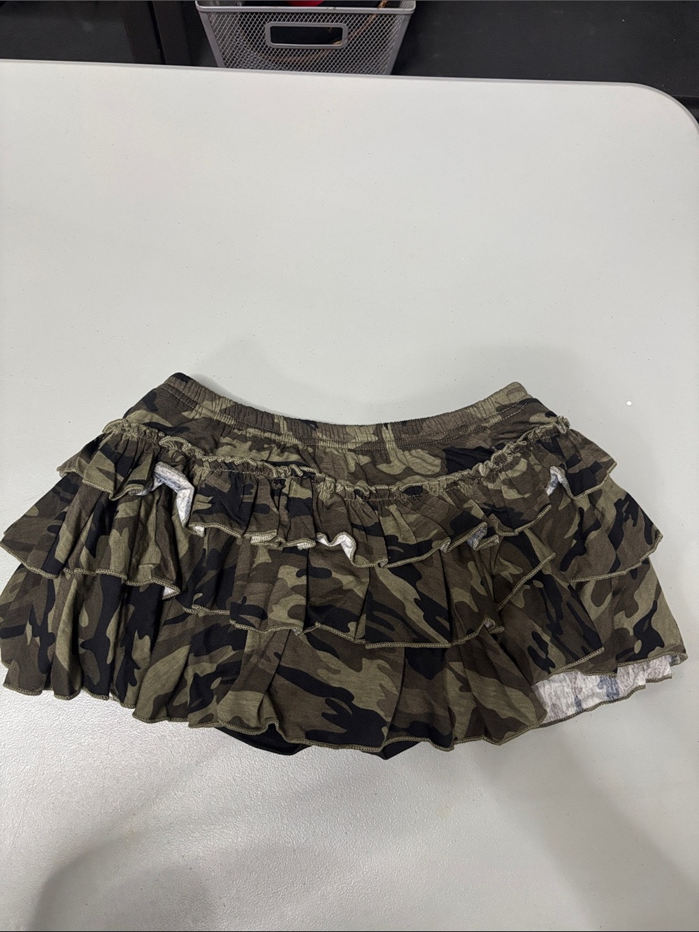 Romwe small camo skort NWT